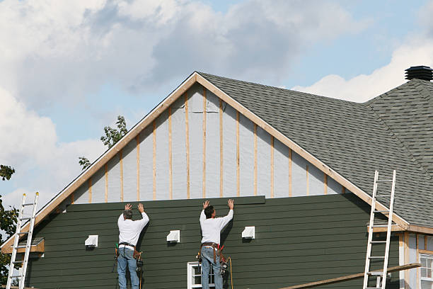 Professional Siding Contractor technician working in Zanesfield, OH